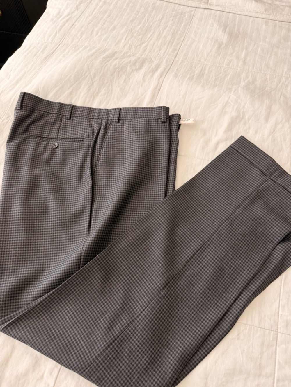 Hart Schaffner Marx Gray Micro-Check Dress Pants